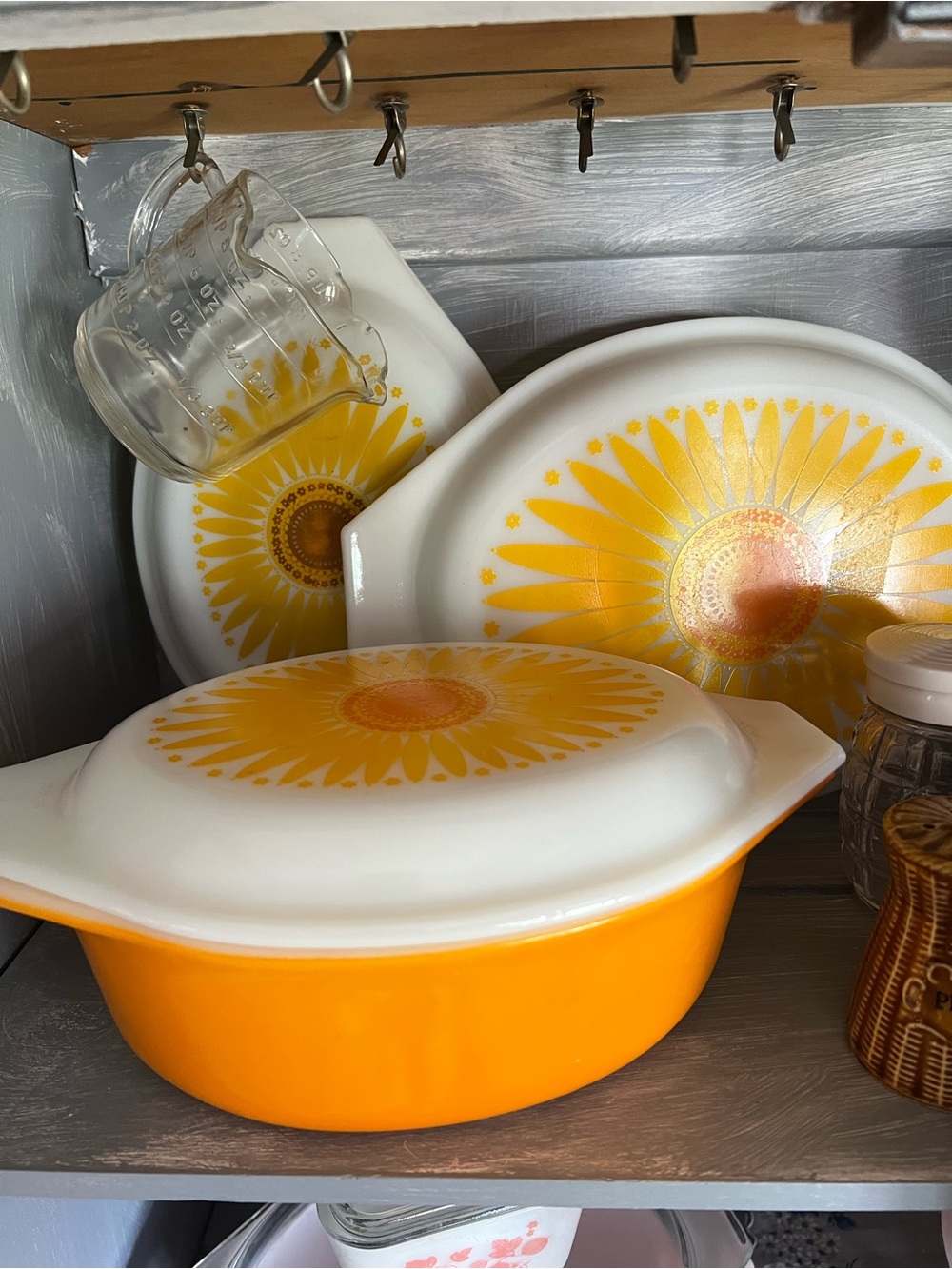 Orange Sunflower-Pattern Covered Casserole Dish - White & Orange